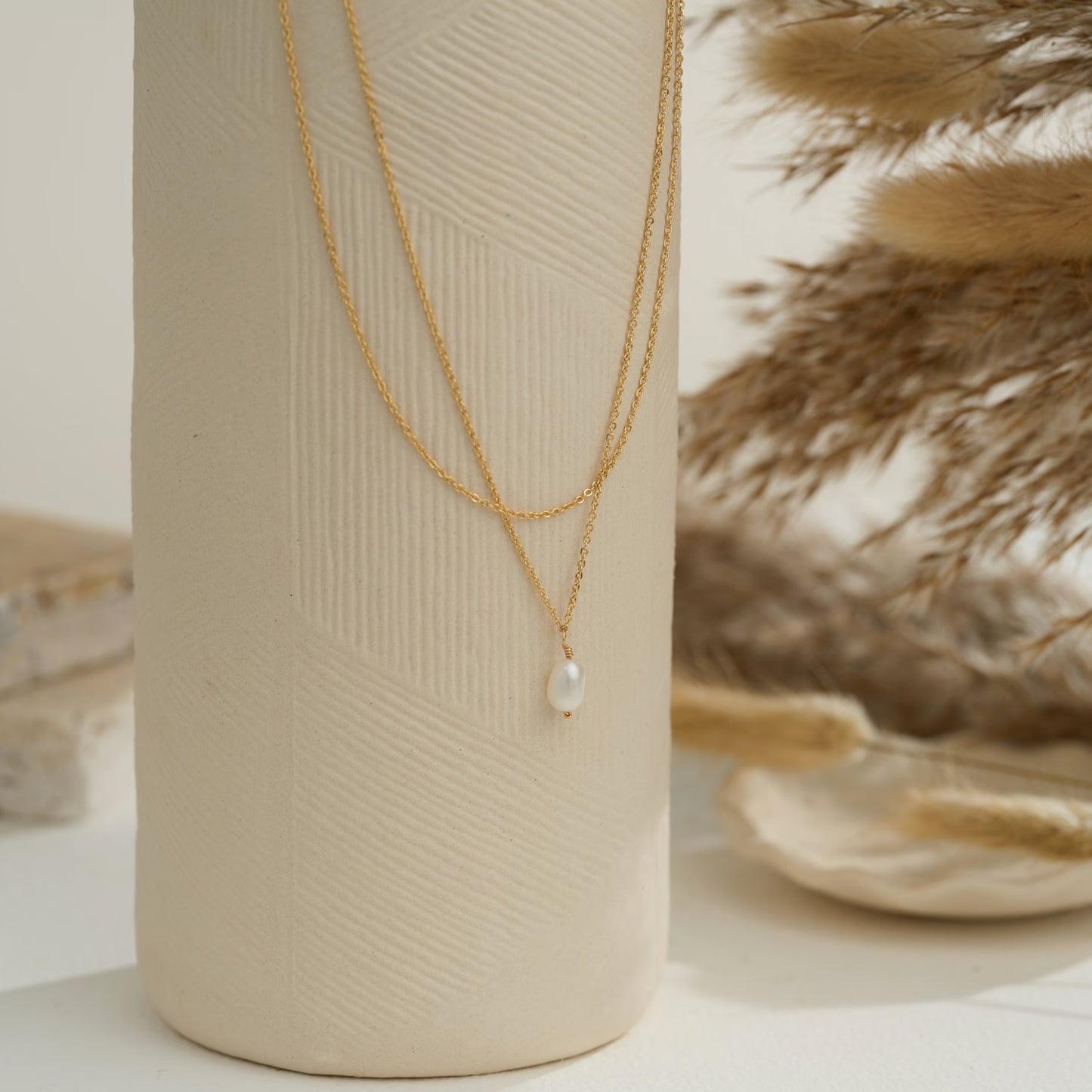 Gigi Hadid necklace